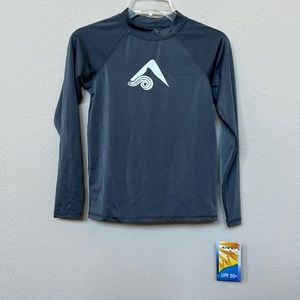NWT Kanu youth rashguard in Charcoal size 14/16